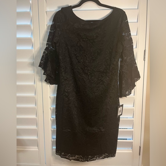MARINA Dresses & Skirts - NWT Marina Lace Cocktail Dress